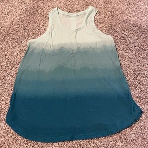 Women’s workout tank